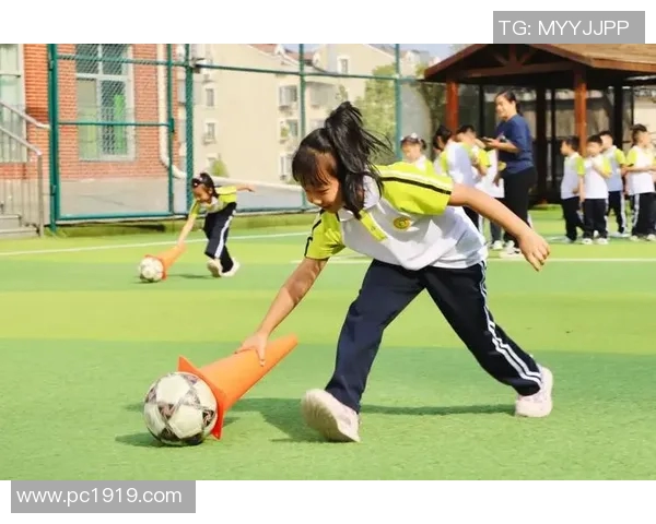 足球一级运动员标准解析与提升路径探讨助力青少年运动员成长与发展